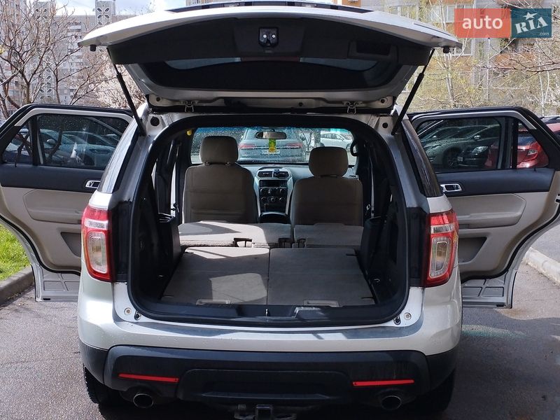 Позашляховик / Кросовер Ford Explorer 2013 в Києві