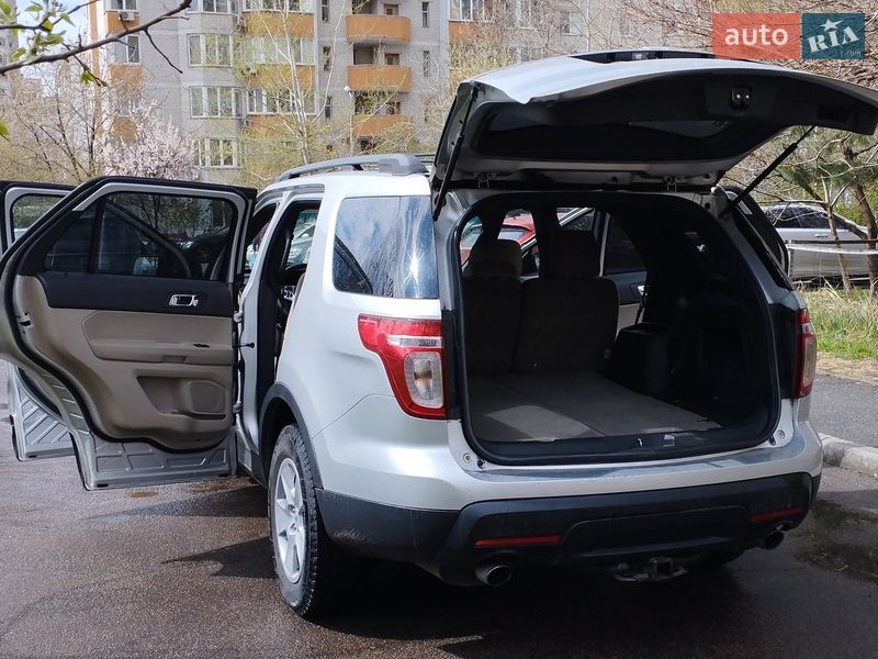 Позашляховик / Кросовер Ford Explorer 2013 в Києві