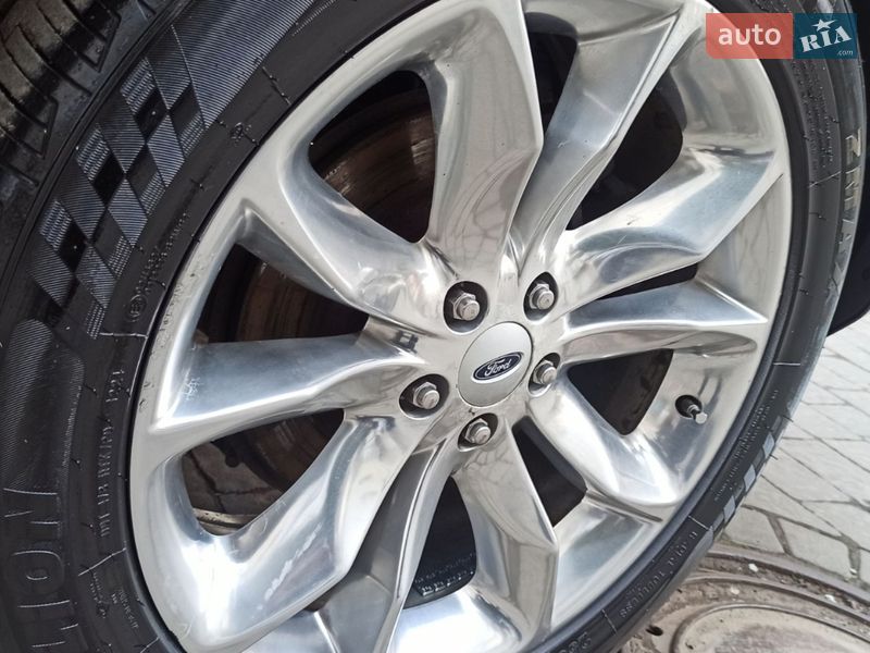 Позашляховик / Кросовер Ford Explorer 2011 в Чернівцях