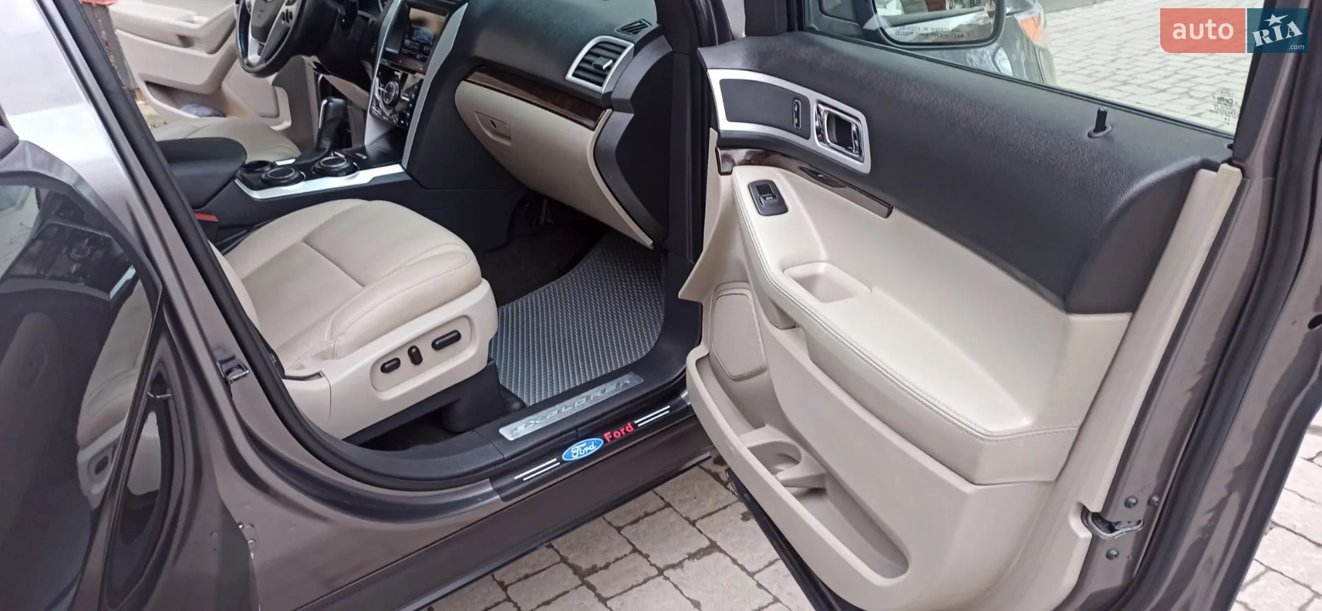 2011 Ford Explorer - мініатюра 61