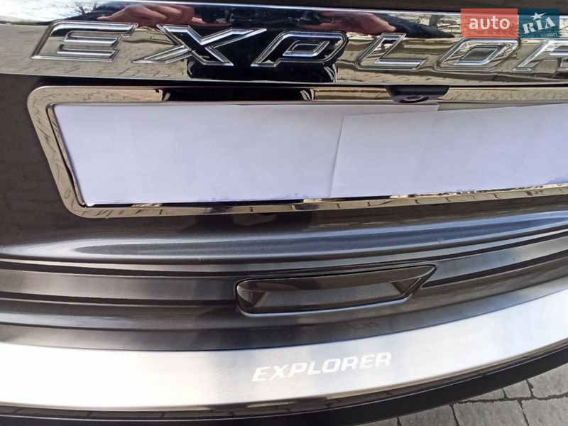 Позашляховик / Кросовер Ford Explorer 2011 в Чернівцях