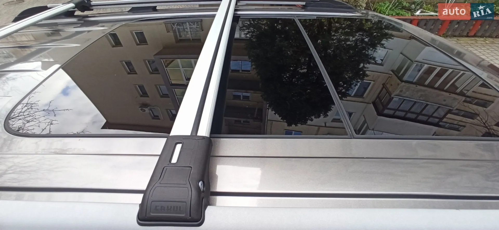 2011 Ford Explorer - мініатюра 165