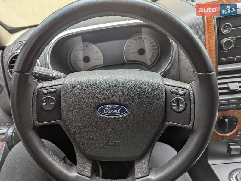 Внедорожник / Кроссовер Ford Explorer 2009 в Ровно