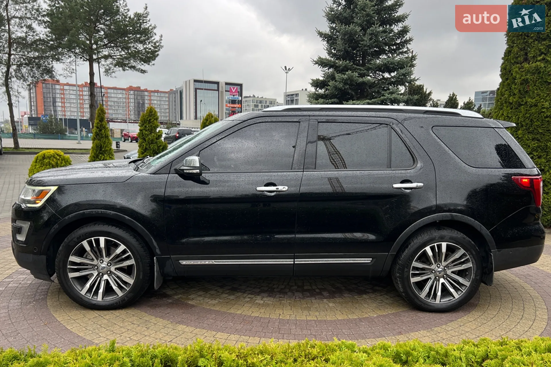 2017 Ford Explorer - мініатюра 4