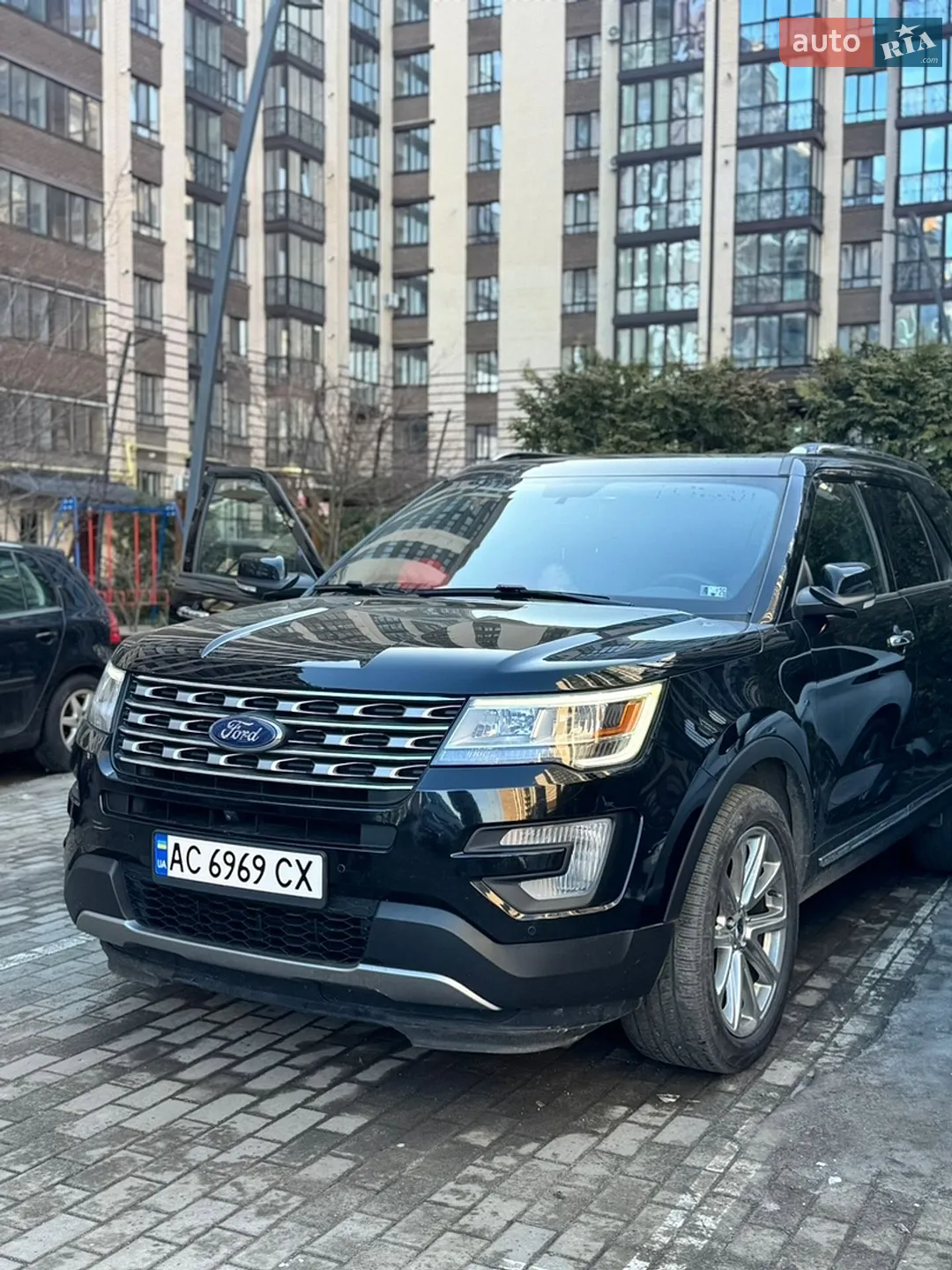 2017 Ford Explorer - мініатюра 14