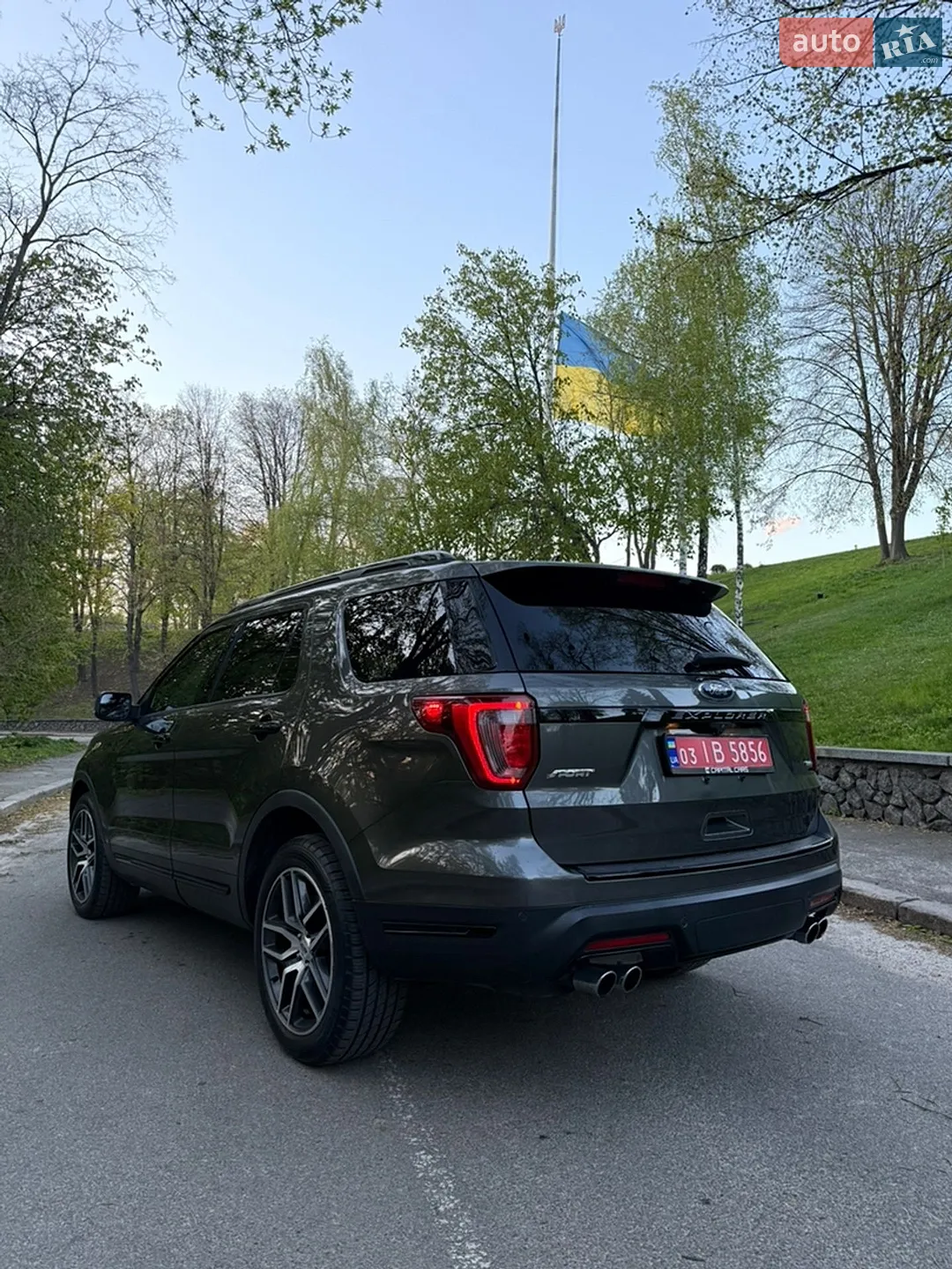 2018 Ford Explorer - мініатюра 5
