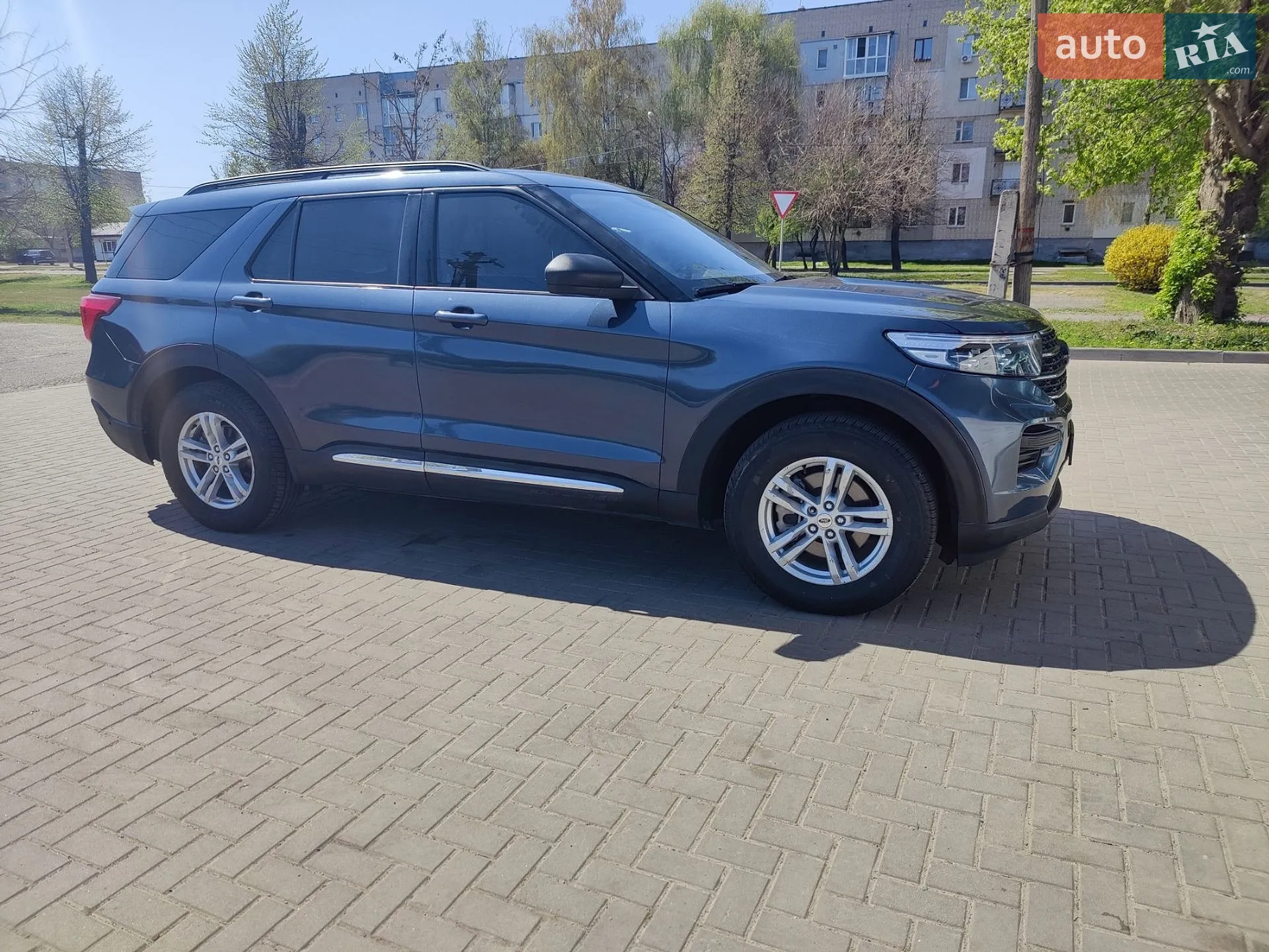 2019 Ford Explorer - мініатюра 2