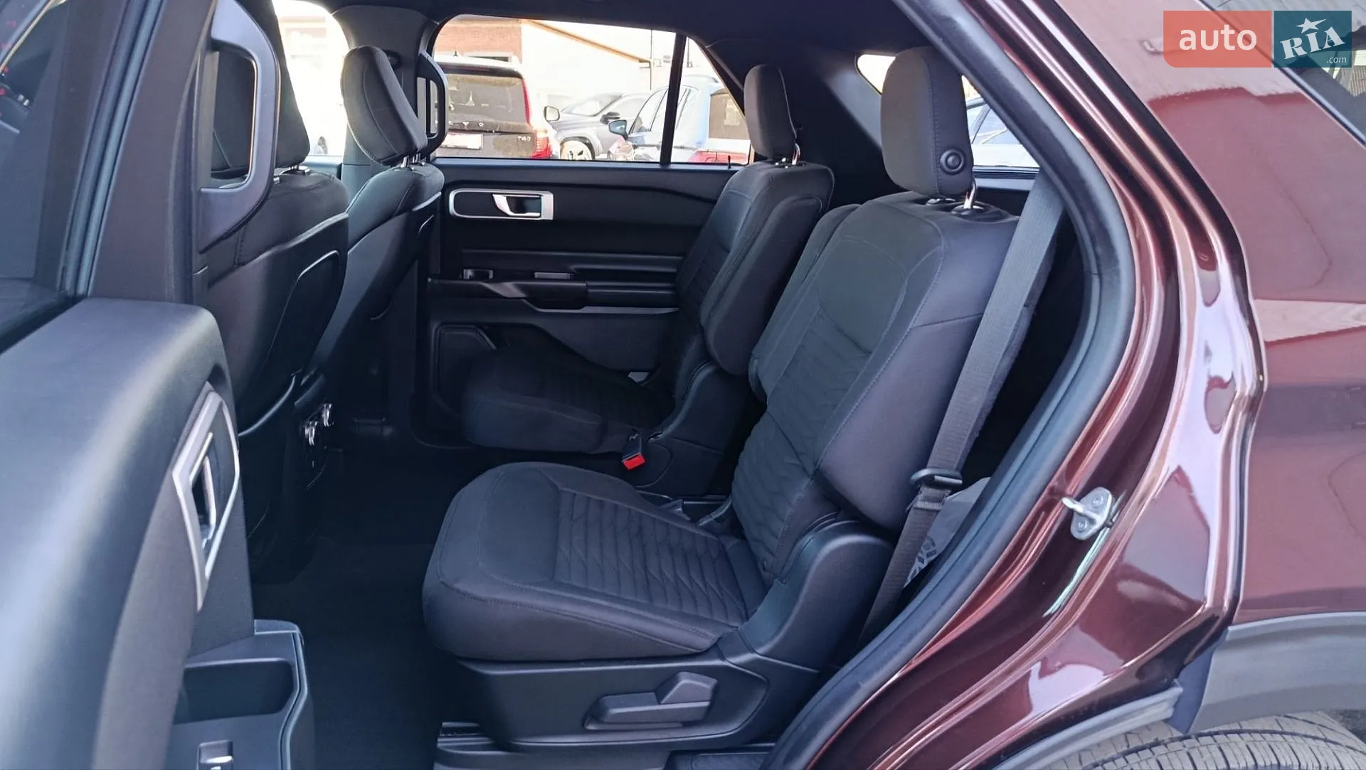 2020 Ford Explorer - мініатюра 18