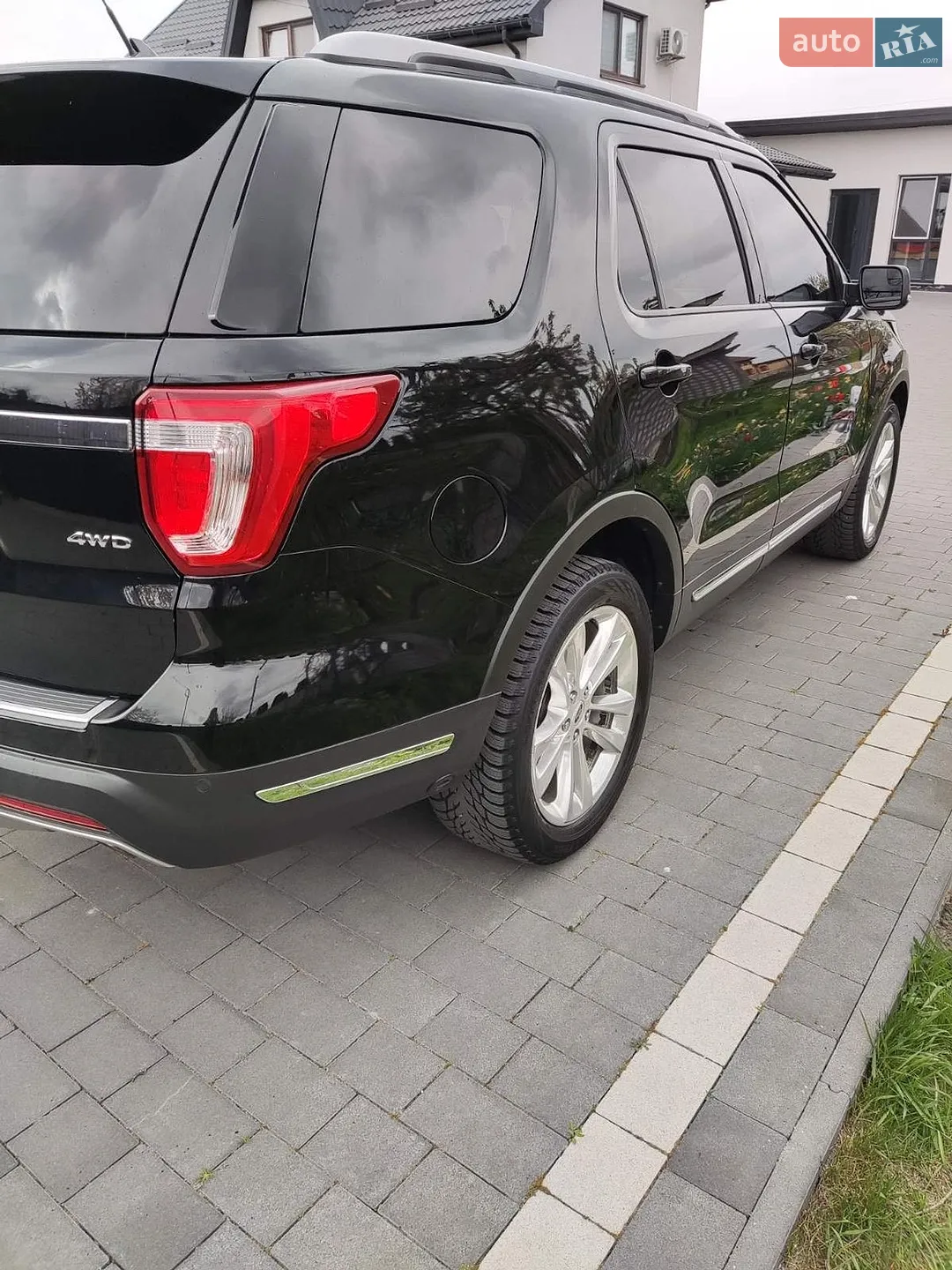 2018 Ford Explorer - мініатюра 5