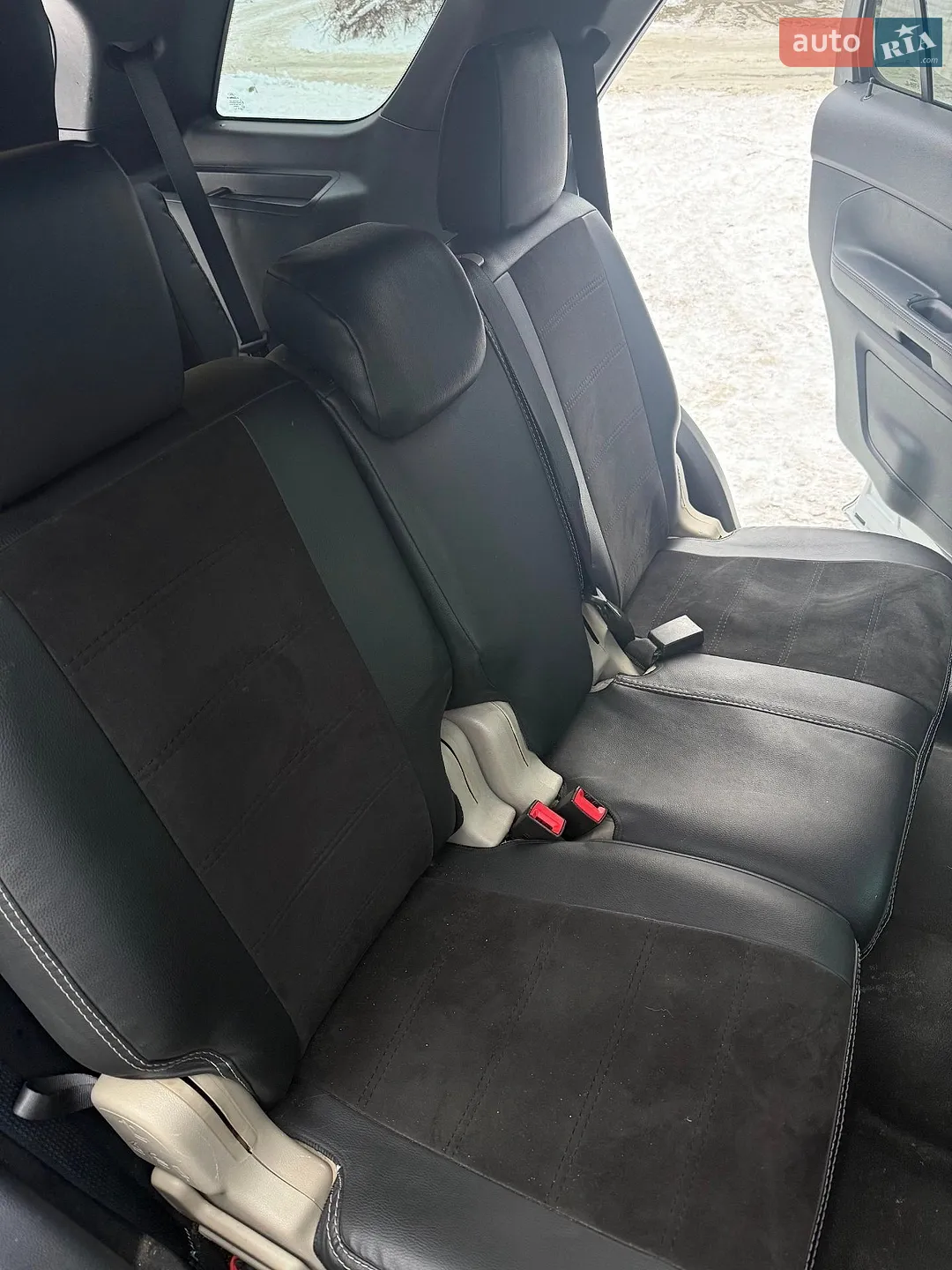 2016 Ford Explorer - мініатюра 2
