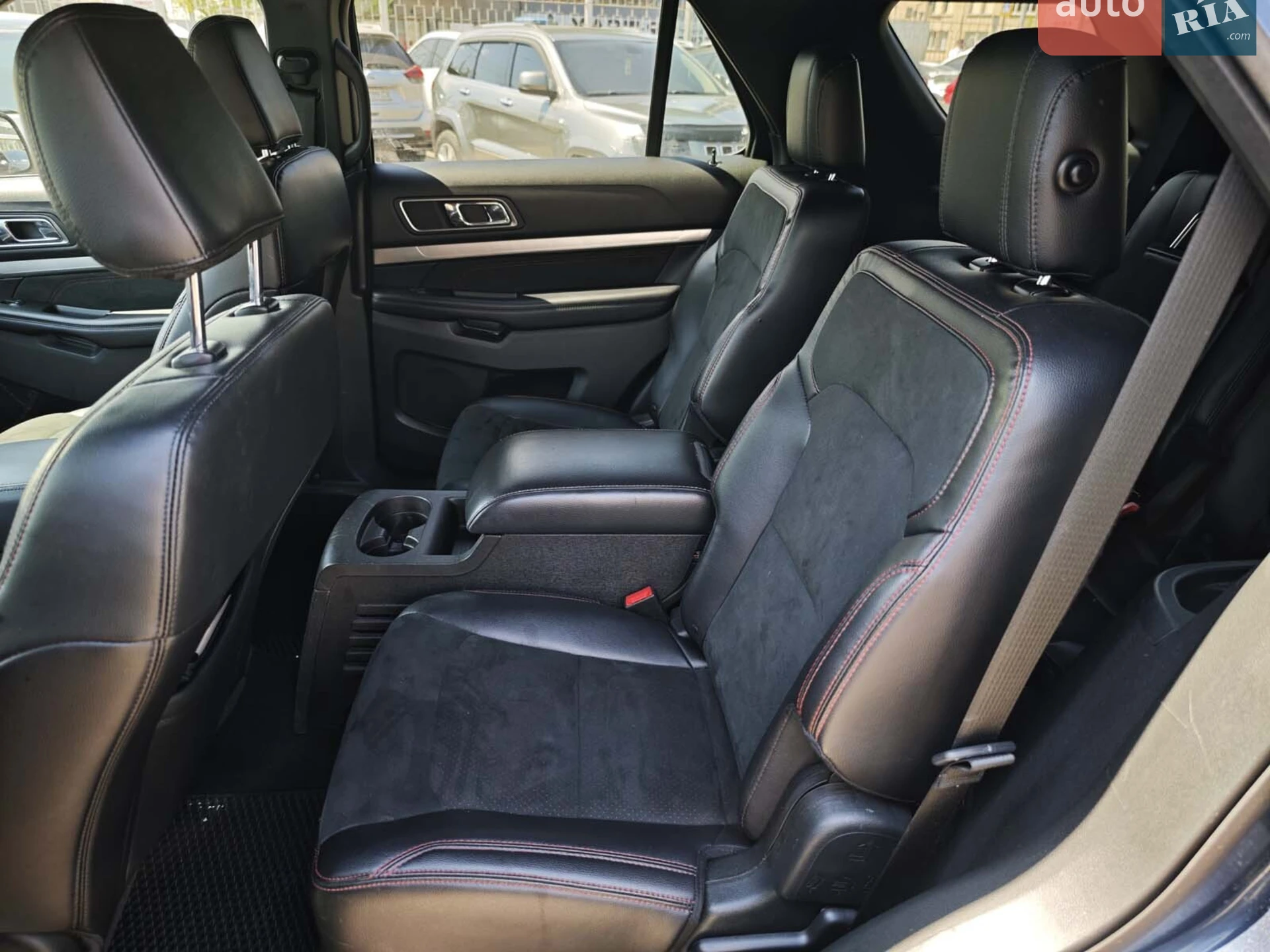 2018 Ford Explorer - мініатюра 14