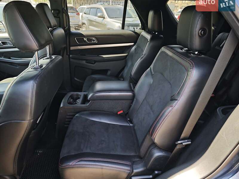 Позашляховик / Кросовер Ford Explorer 2018 в Харкові