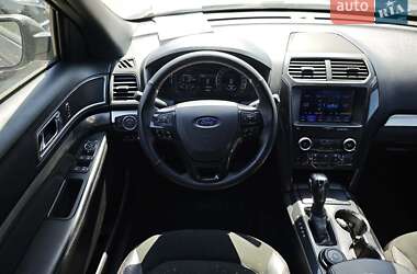 Позашляховик / Кросовер Ford Explorer 2018 в Харкові