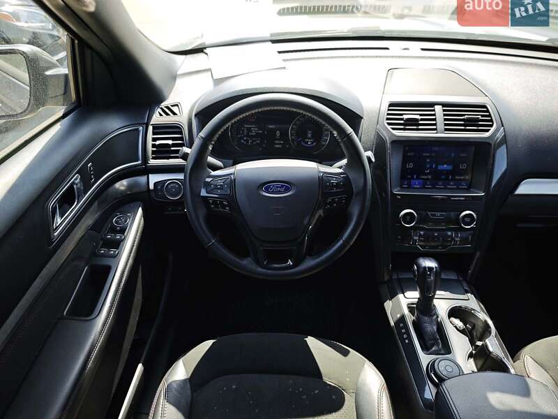 Позашляховик / Кросовер Ford Explorer 2018 в Харкові