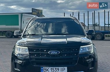 Позашляховик / Кросовер Ford Explorer 2017 в Рівному