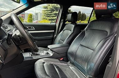 Позашляховик / Кросовер Ford Explorer 2015 в Львові