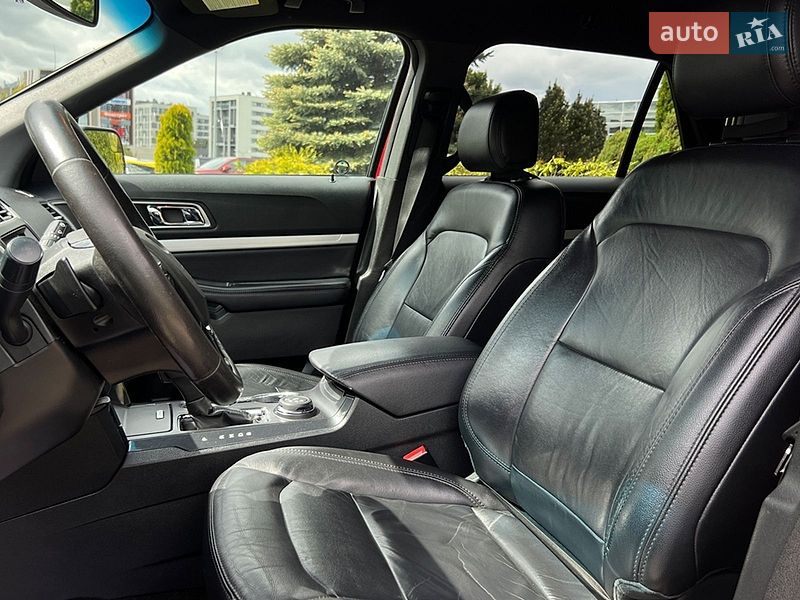 Позашляховик / Кросовер Ford Explorer 2015 в Львові