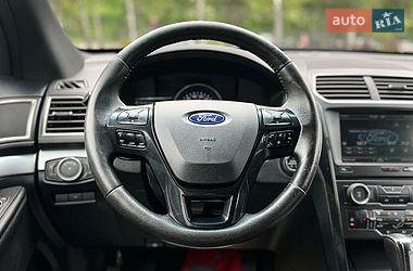 Позашляховик / Кросовер Ford Explorer 2015 в Львові