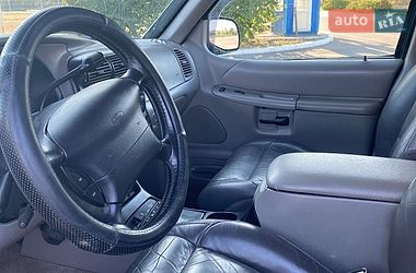 Внедорожник / Кроссовер Ford Explorer 1995 в Запорожье