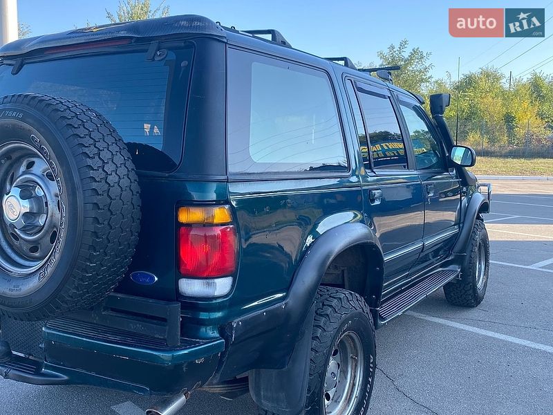 Внедорожник / Кроссовер Ford Explorer 1995 в Запорожье