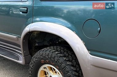 Позашляховик / Кросовер Ford Explorer 1995 в Чернігові
