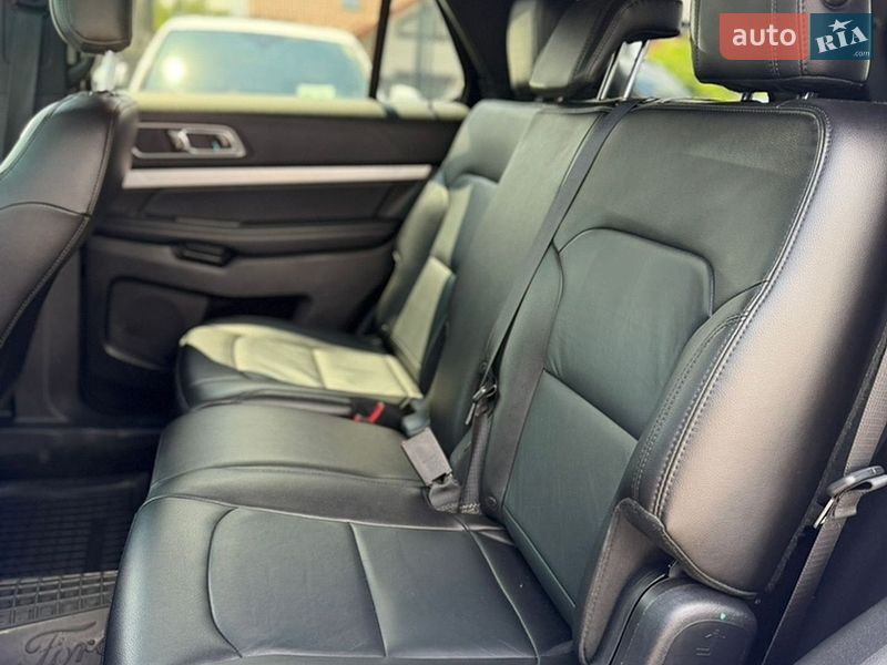 Внедорожник / Кроссовер Ford Explorer 2016 в Ивано-Франковске