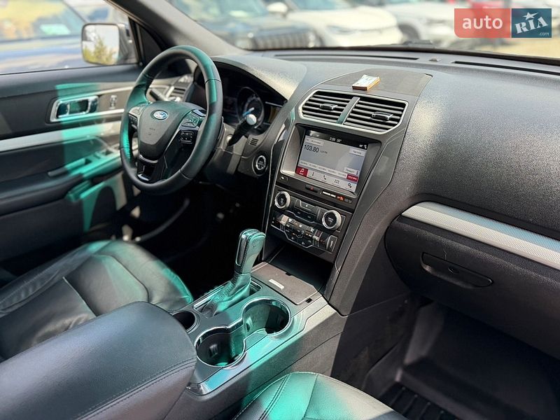 Внедорожник / Кроссовер Ford Explorer 2016 в Ивано-Франковске
