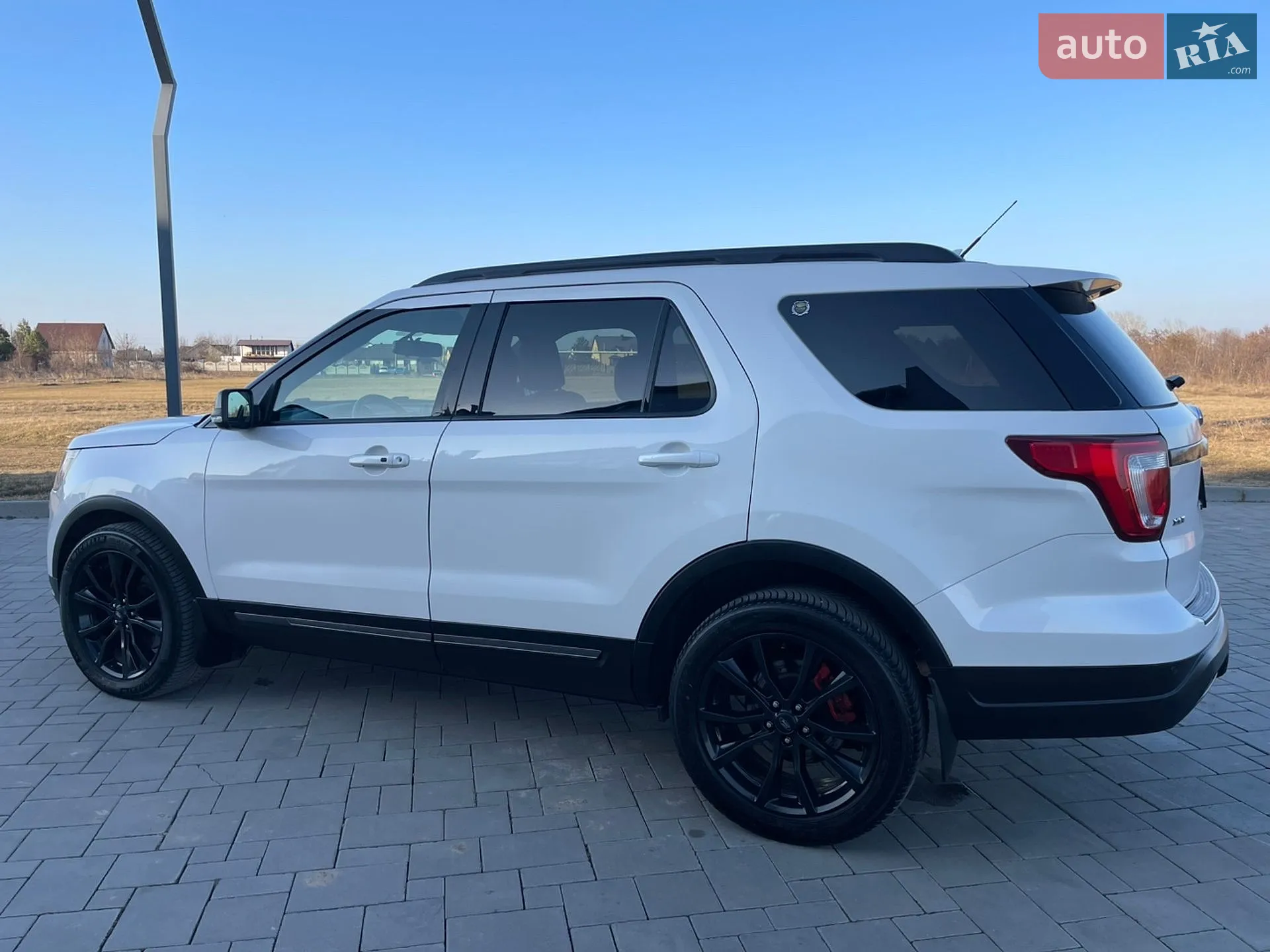 2018 Ford Explorer - мініатюра 41