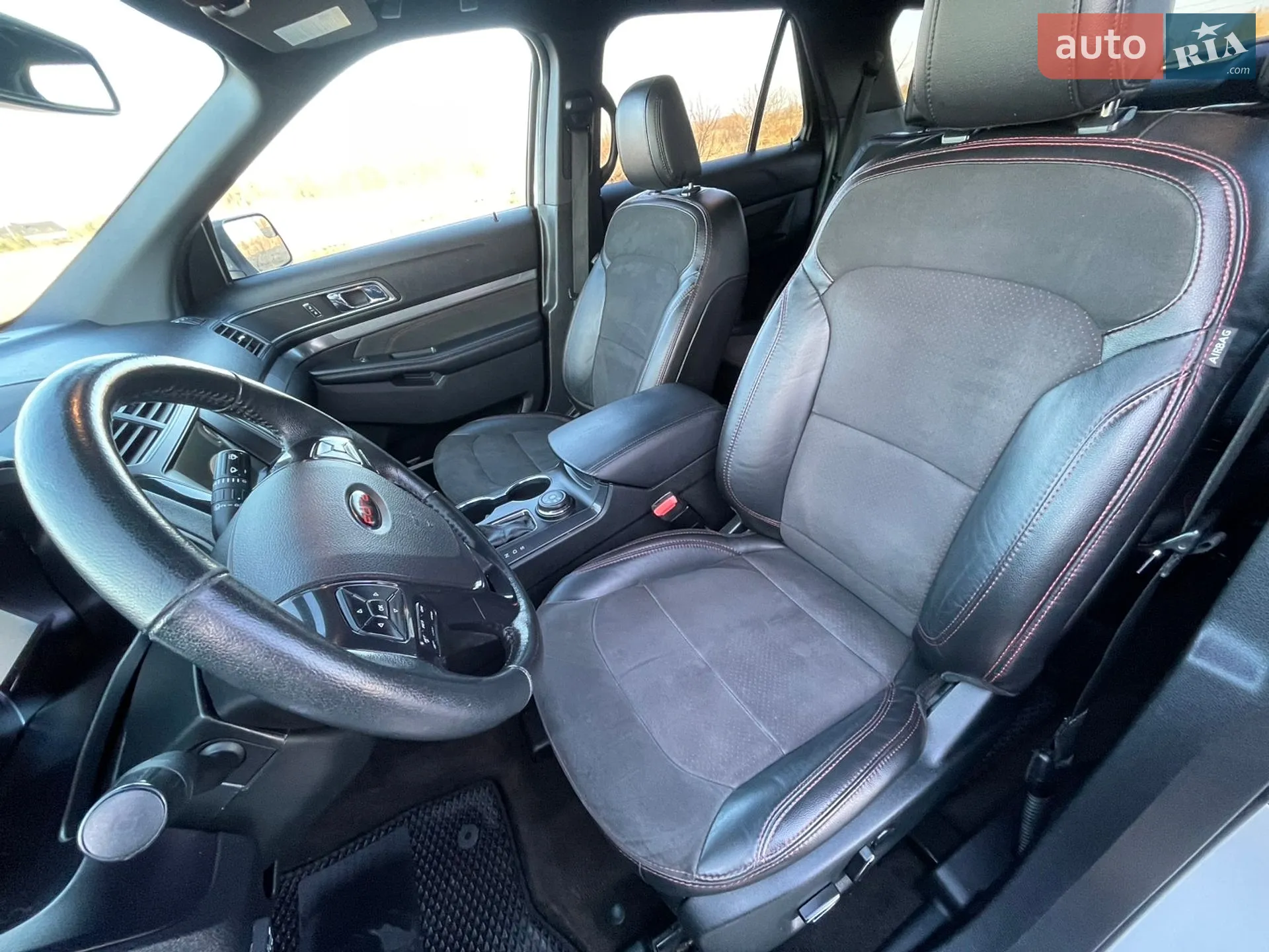 2018 Ford Explorer - мініатюра 56