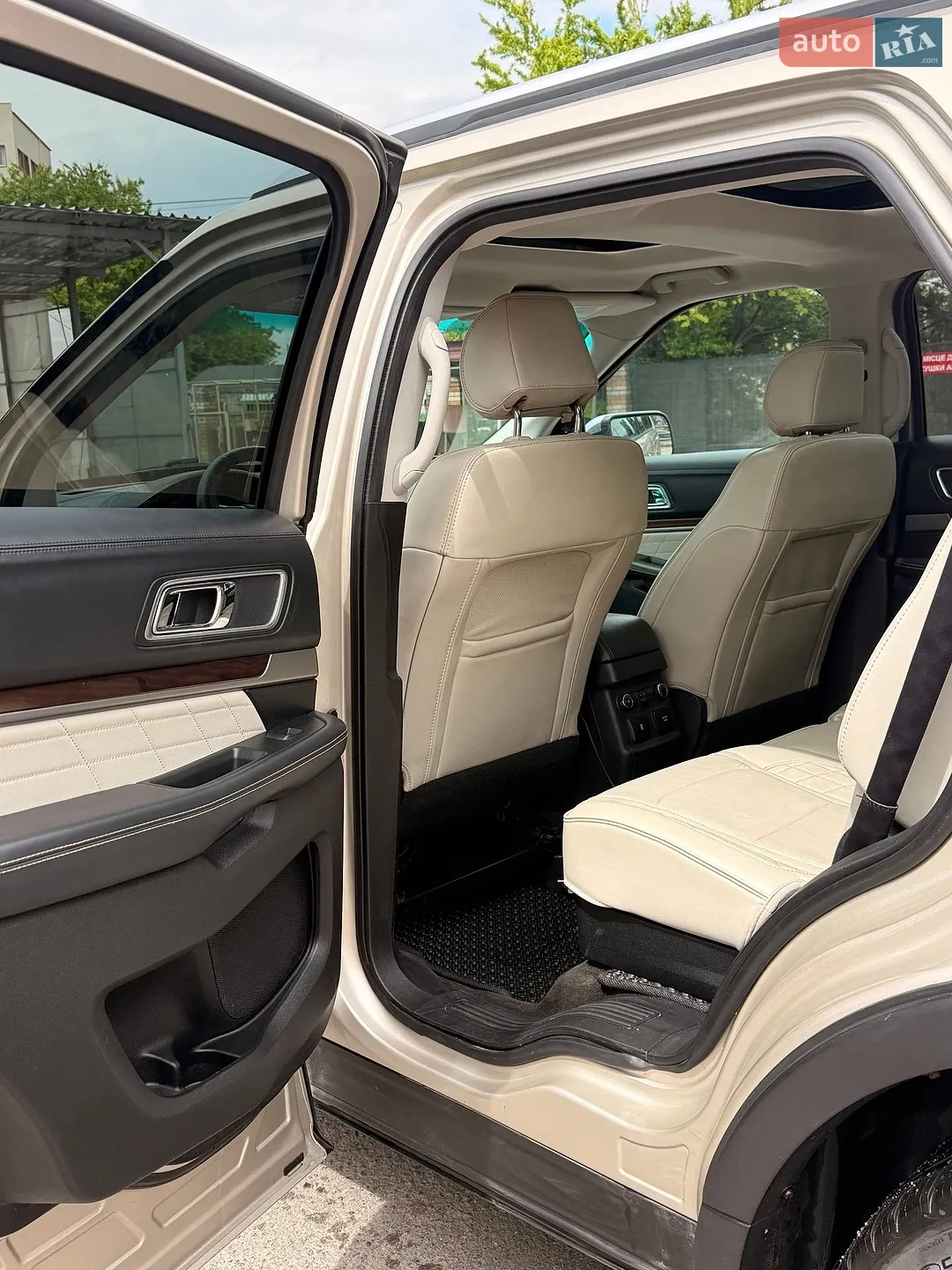 2016 Ford Explorer - мініатюра 9