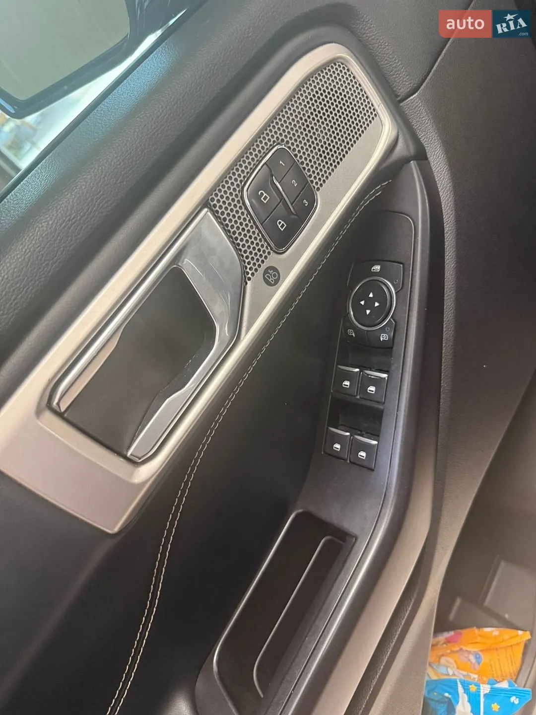 2021 Ford Explorer - мініатюра 30