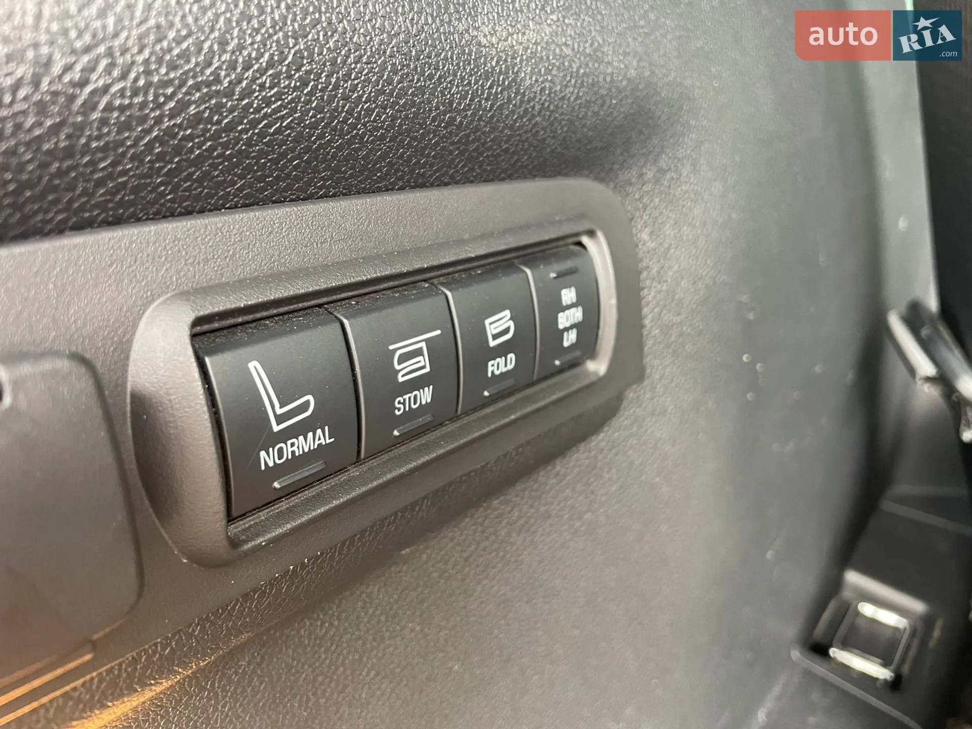 2016 Ford Explorer - мініатюра 12