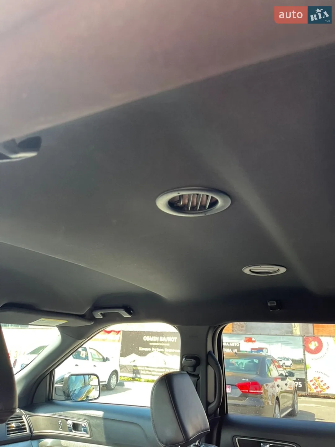 2018 Ford Explorer - мініатюра 17
