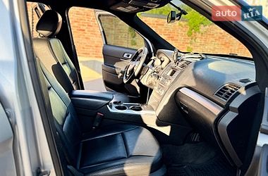 Позашляховик / Кросовер Ford Explorer 2017 в Львові