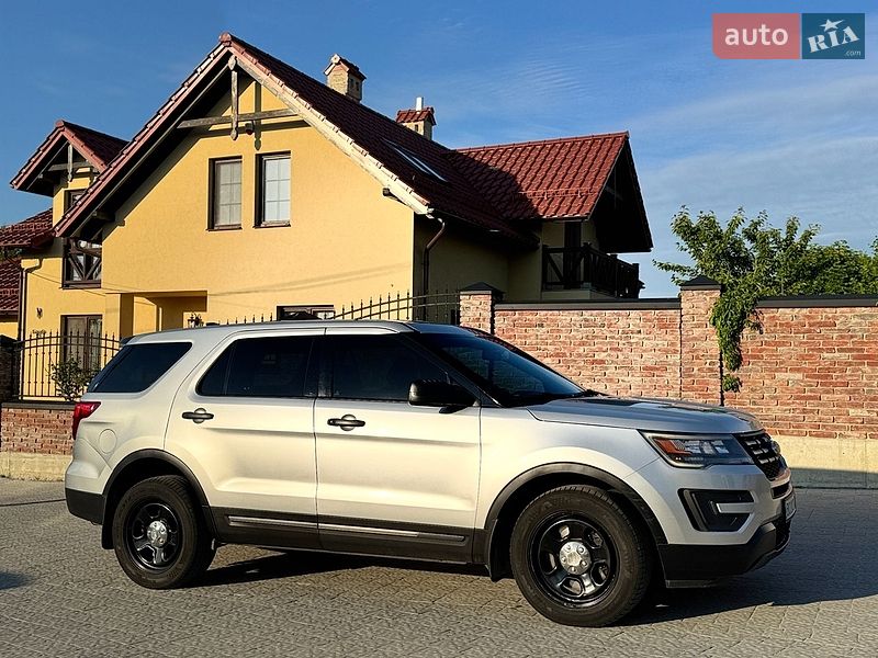 Позашляховик / Кросовер Ford Explorer 2017 в Львові