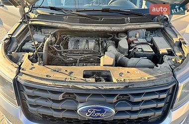 Позашляховик / Кросовер Ford Explorer 2017 в Львові
