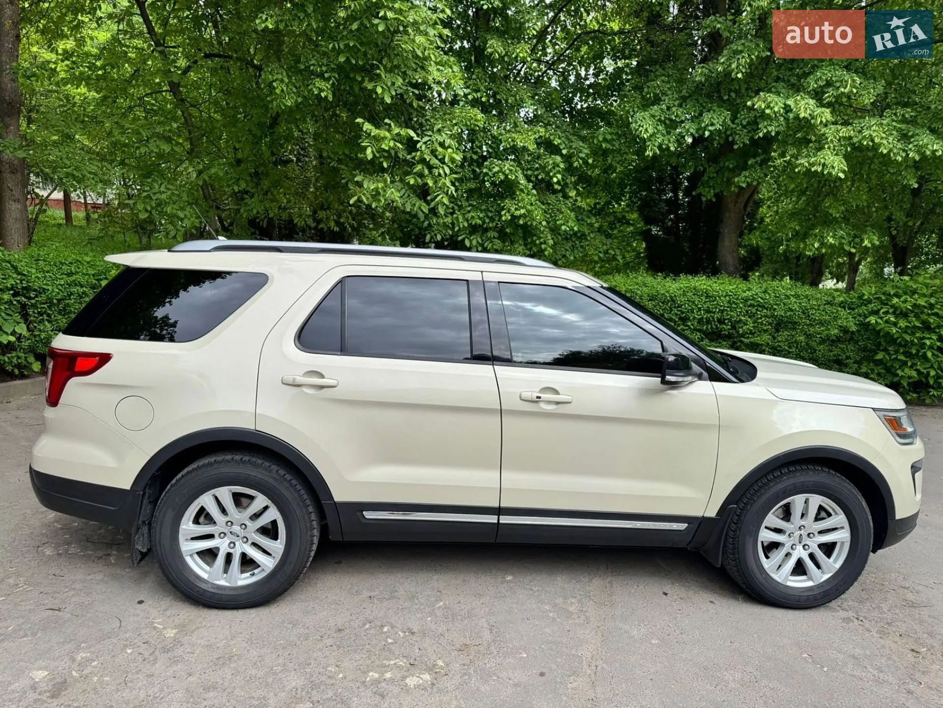 2018 Ford Explorer - мініатюра 2