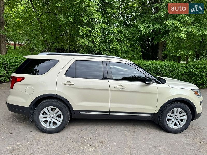 Внедорожник / Кроссовер Ford Explorer 2018 в Тернополе