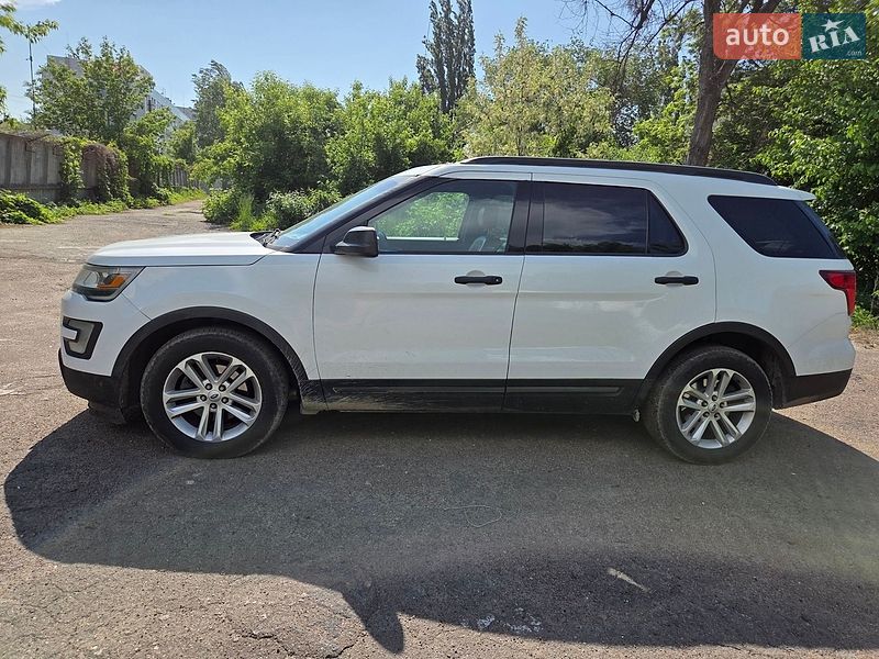 Позашляховик / Кросовер Ford Explorer 2016 в Києві