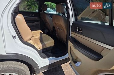 Позашляховик / Кросовер Ford Explorer 2016 в Києві