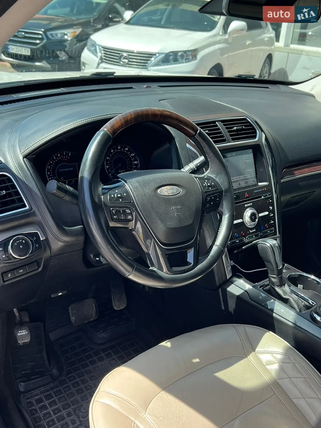 2017 Ford Explorer - мініатюра 23