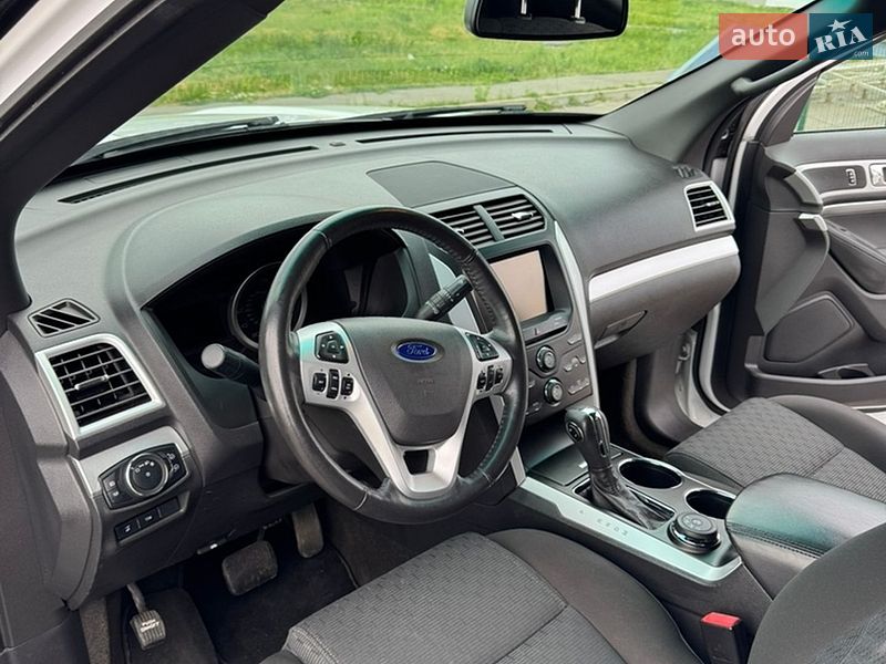 Позашляховик / Кросовер Ford Explorer 2012 в Києві