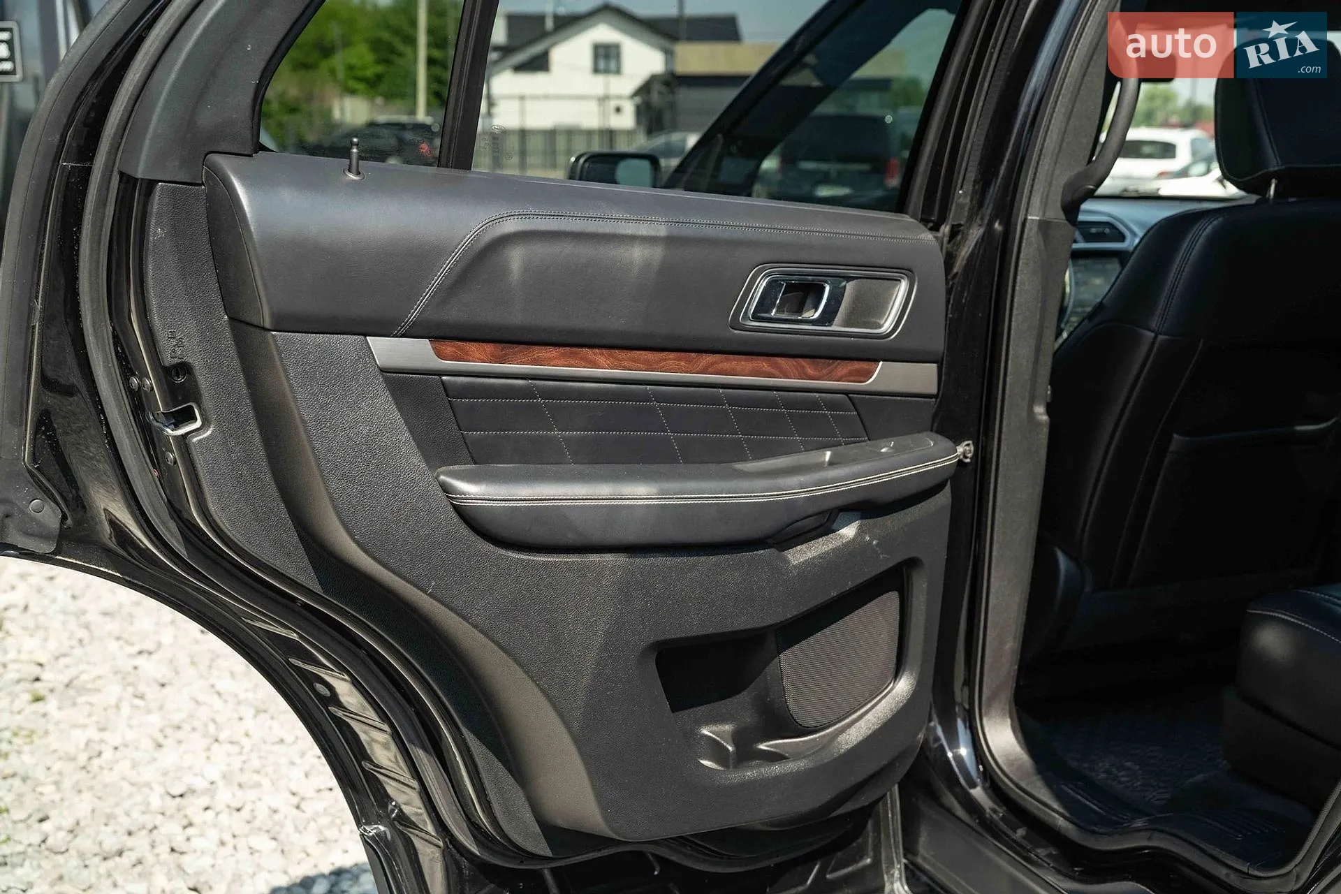 2017 Ford Explorer - мініатюра 52