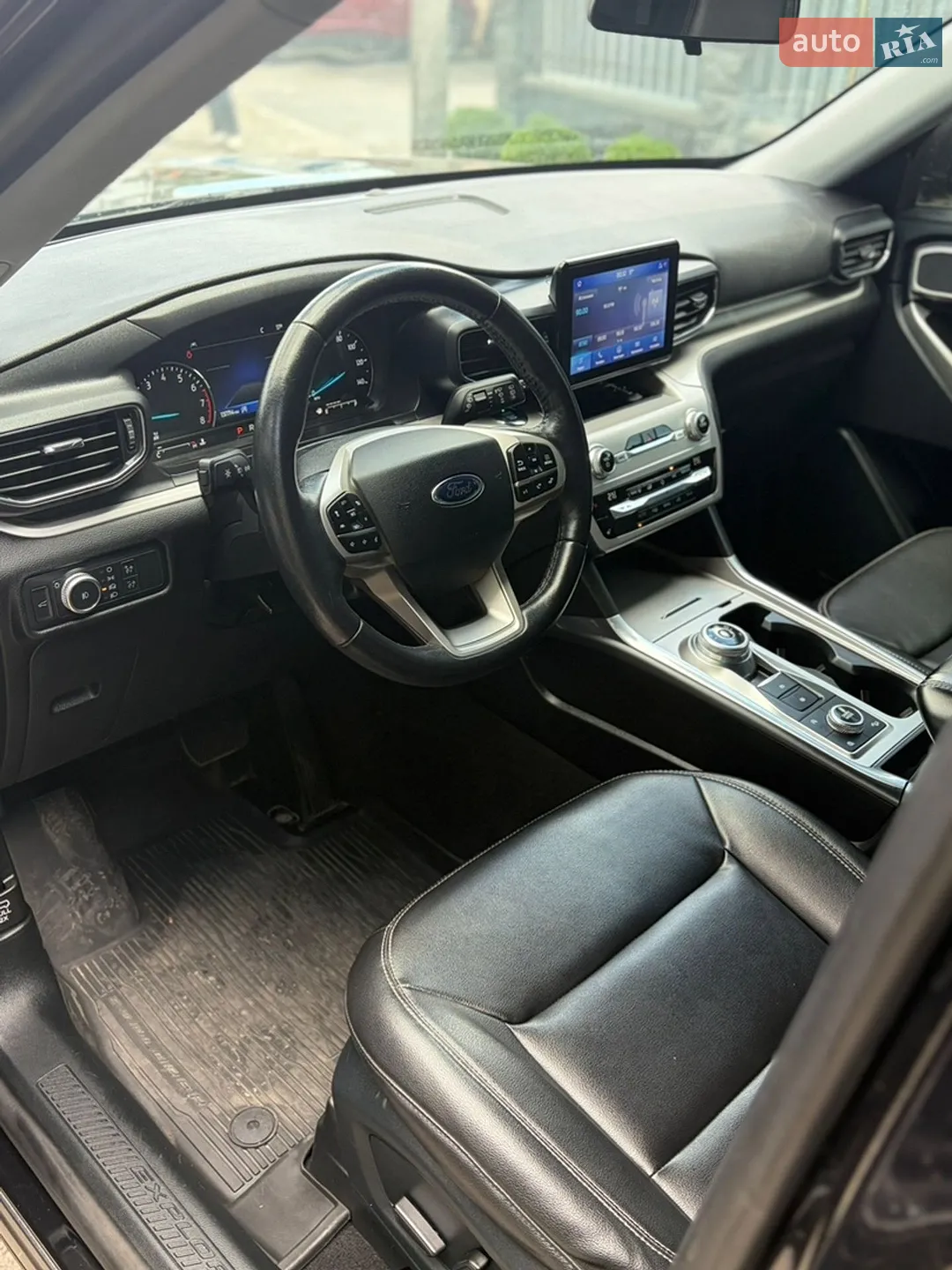 2020 Ford Explorer - мініатюра 17