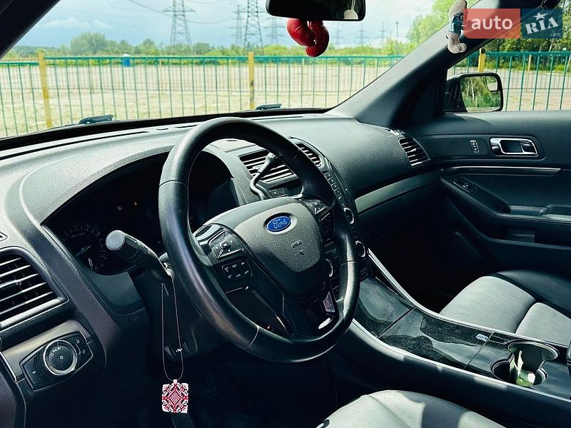 Позашляховик / Кросовер Ford Explorer 2017 в Харкові