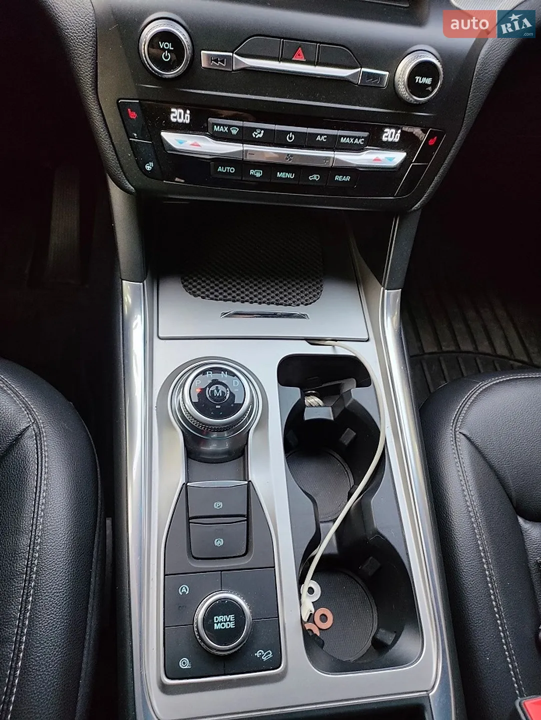 2020 Ford Explorer - мініатюра 35