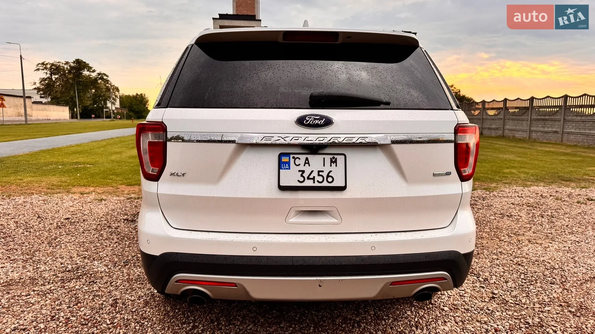 2016 Ford Explorer - мініатюра 4