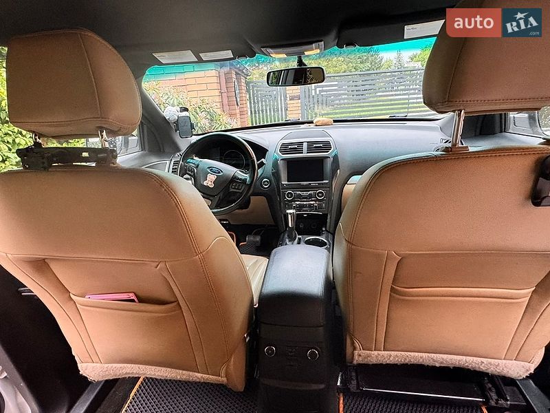 Позашляховик / Кросовер Ford Explorer 2016 в Києві