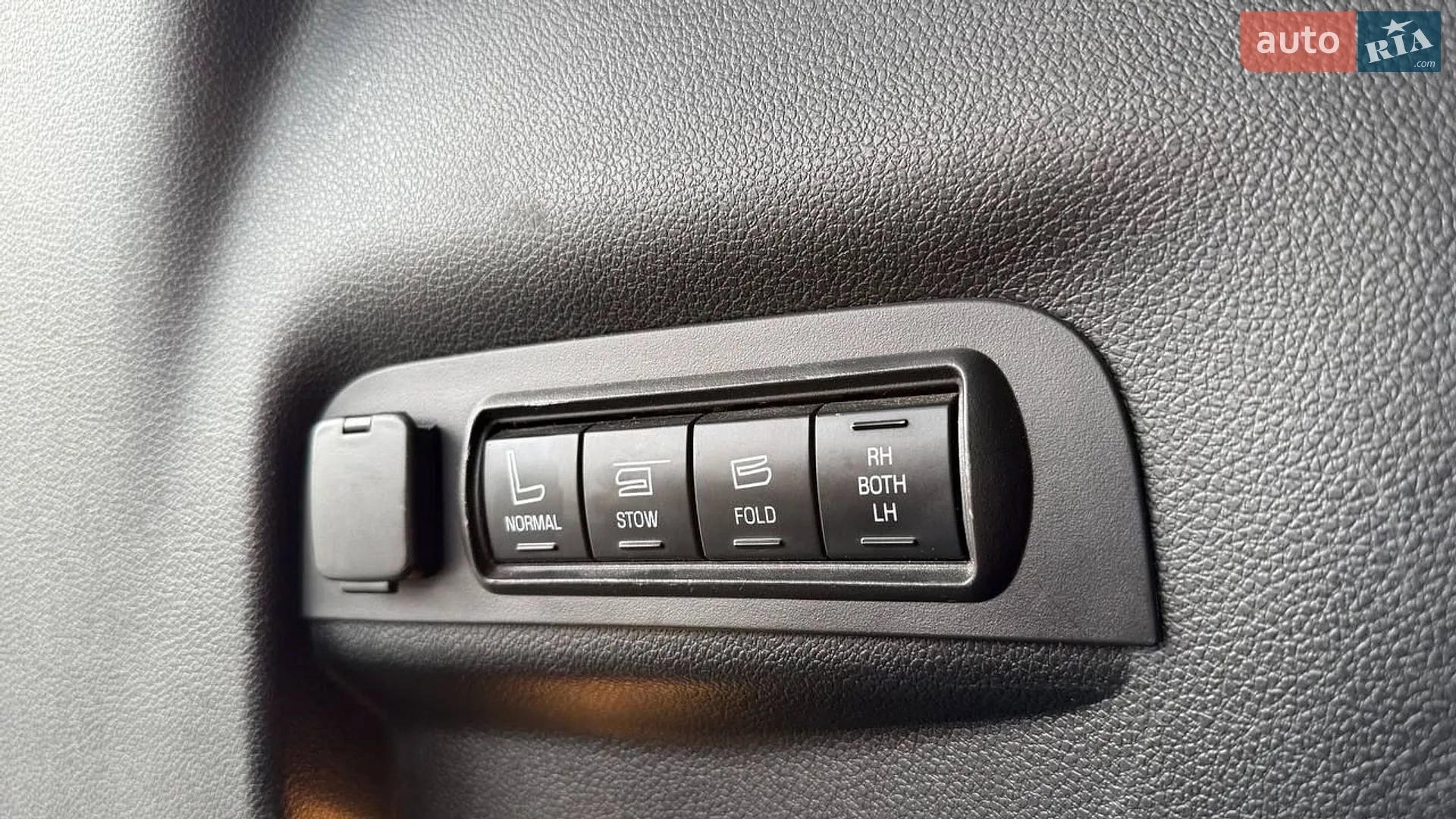 2017 Ford Explorer - мініатюра 20