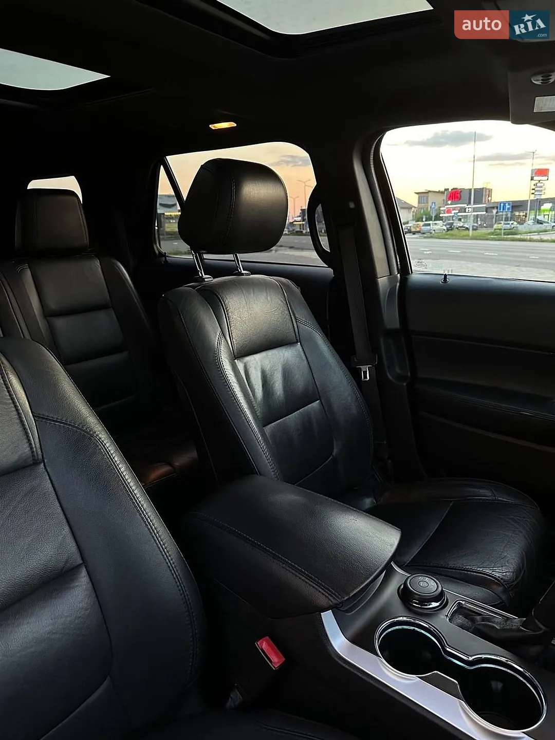 2015 Ford Explorer - мініатюра 2